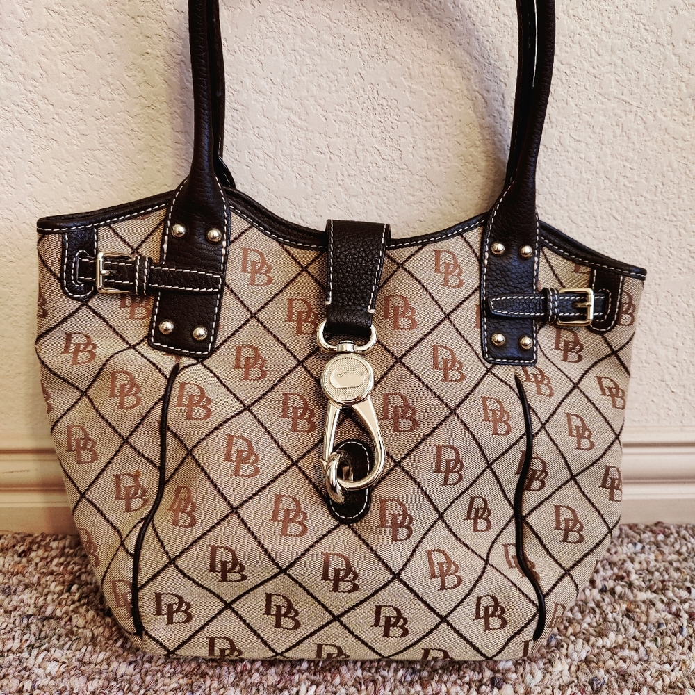 Dooney & Bourke Satchel Purse